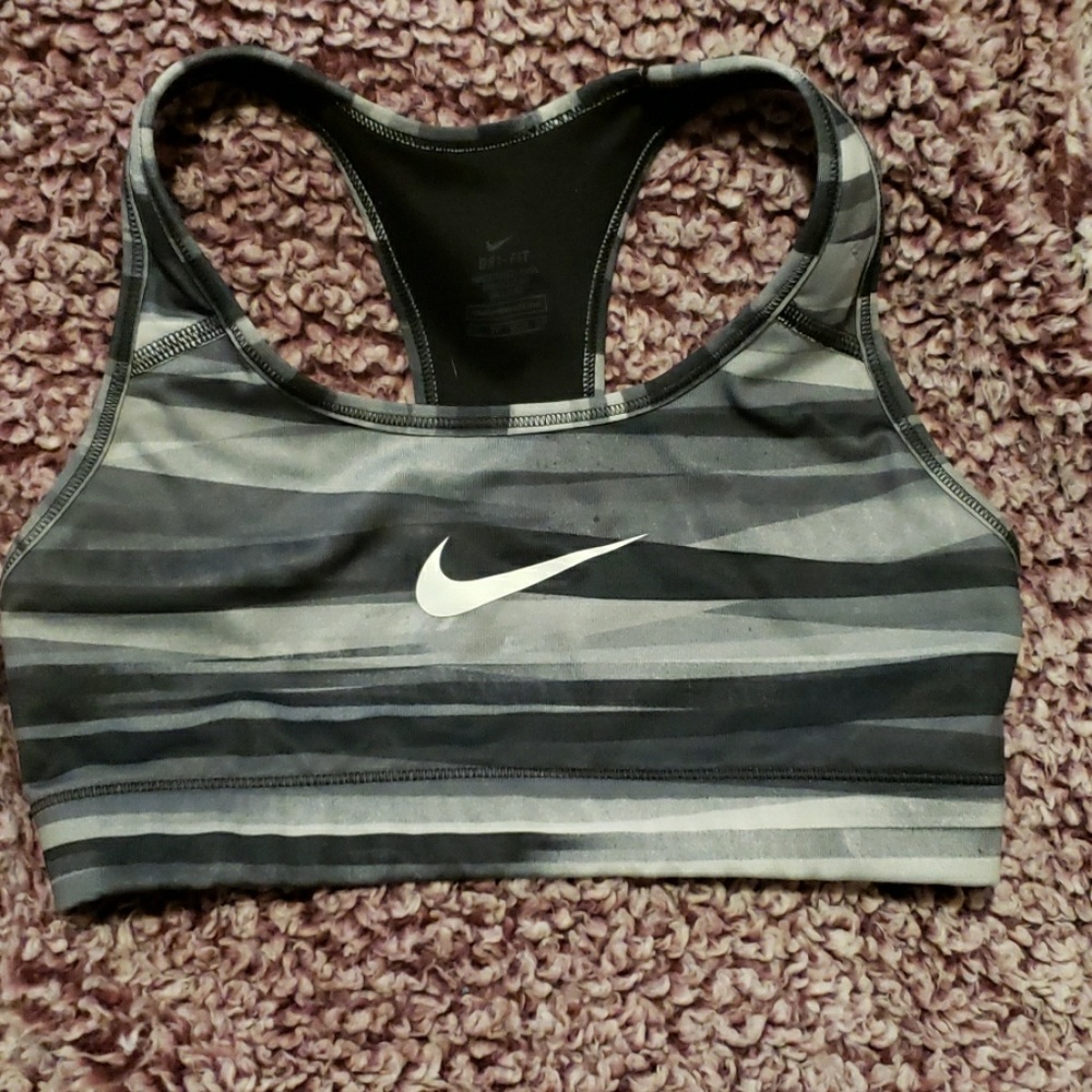 XS NIKE sports bra